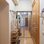 Large 3br With Balcony 5 Min To Old Town By Tram * 里加